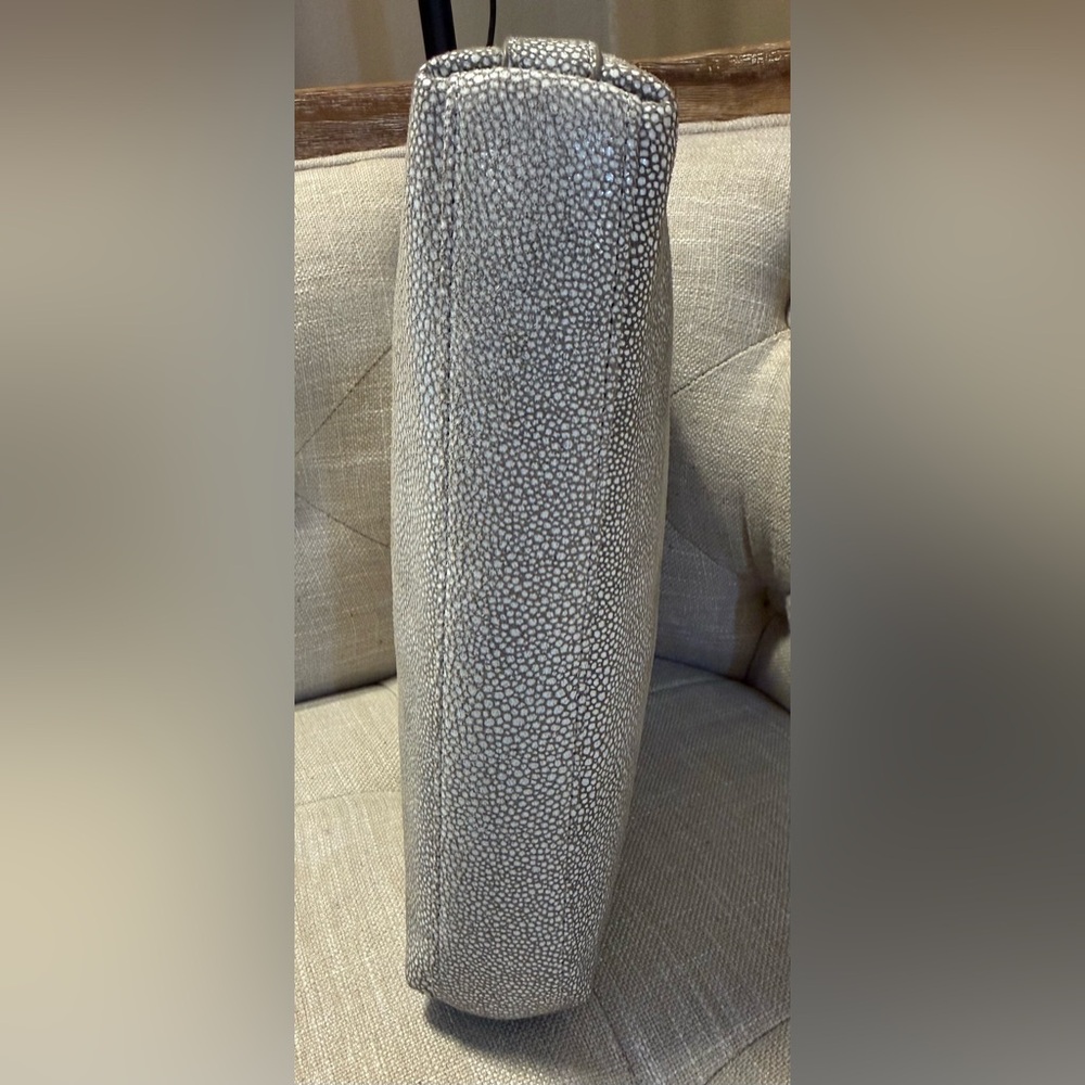 India Hicks The Insider Gray Print Stingray Leather Pouch Clutch Bag - Picture 9 of 10
